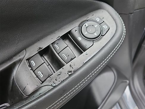 Certified 2022 Buick Encore GX Preferred w/ Sport Touring Package image 34