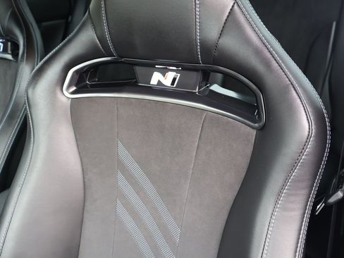 Used 2025 Hyundai Elantra N image 24