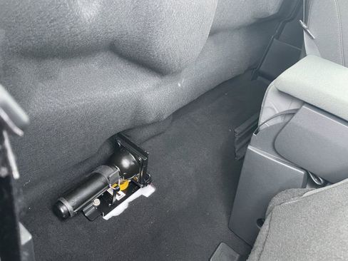 Used 2025 Ford F350 XLT image 27