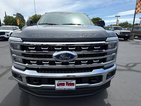 New 2026 Ford F250 Lariat w/ FX4 Off-Road Package AWD/4WD image 8