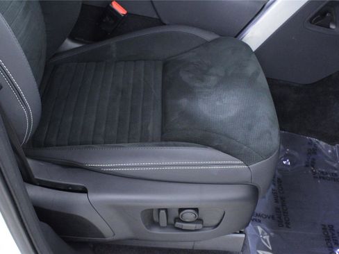 Used 2023 Land Rover Discovery S R-Dynamic AWD/4WD image 18