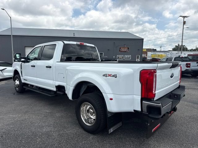 Used 2023 Ford F350 XLT AWD/4WD image 9
