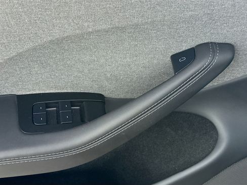 Used 2025 Tesla Model 3 RWD image 19