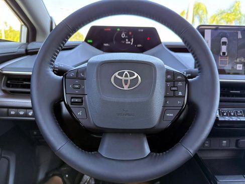 Used 2025 Toyota Prius Limited w/ Limited Premium Package image 29