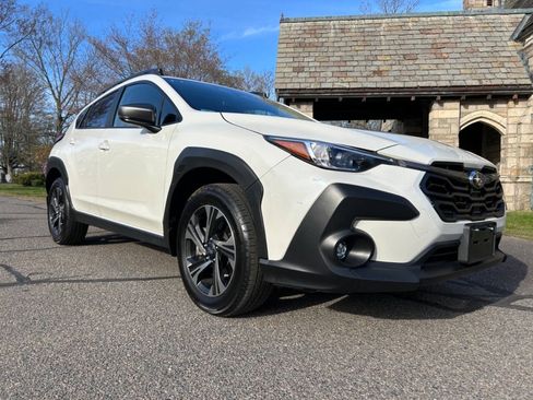 Used 2024 Subaru Crosstrek 2.0i Premium AWD/4WD image 5