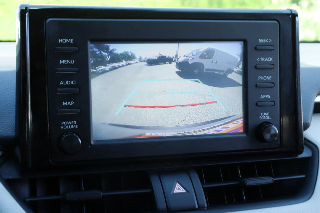 Used 2019 Toyota RAV4 XLE FWD image 30