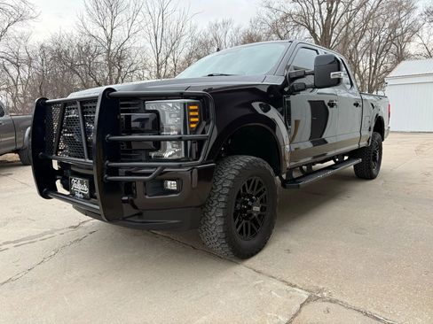 Used 2019 Ford F250 Lariat image 4