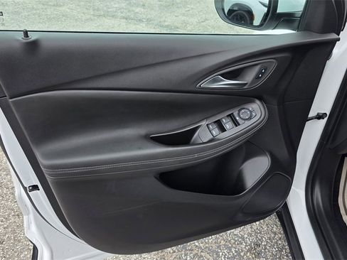 Used 2025 Buick Encore GX Preferred image 14