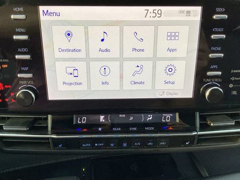 Used 2024 Toyota Sienna XSE w/ XSE Plus Package AWD/4WD image 3
