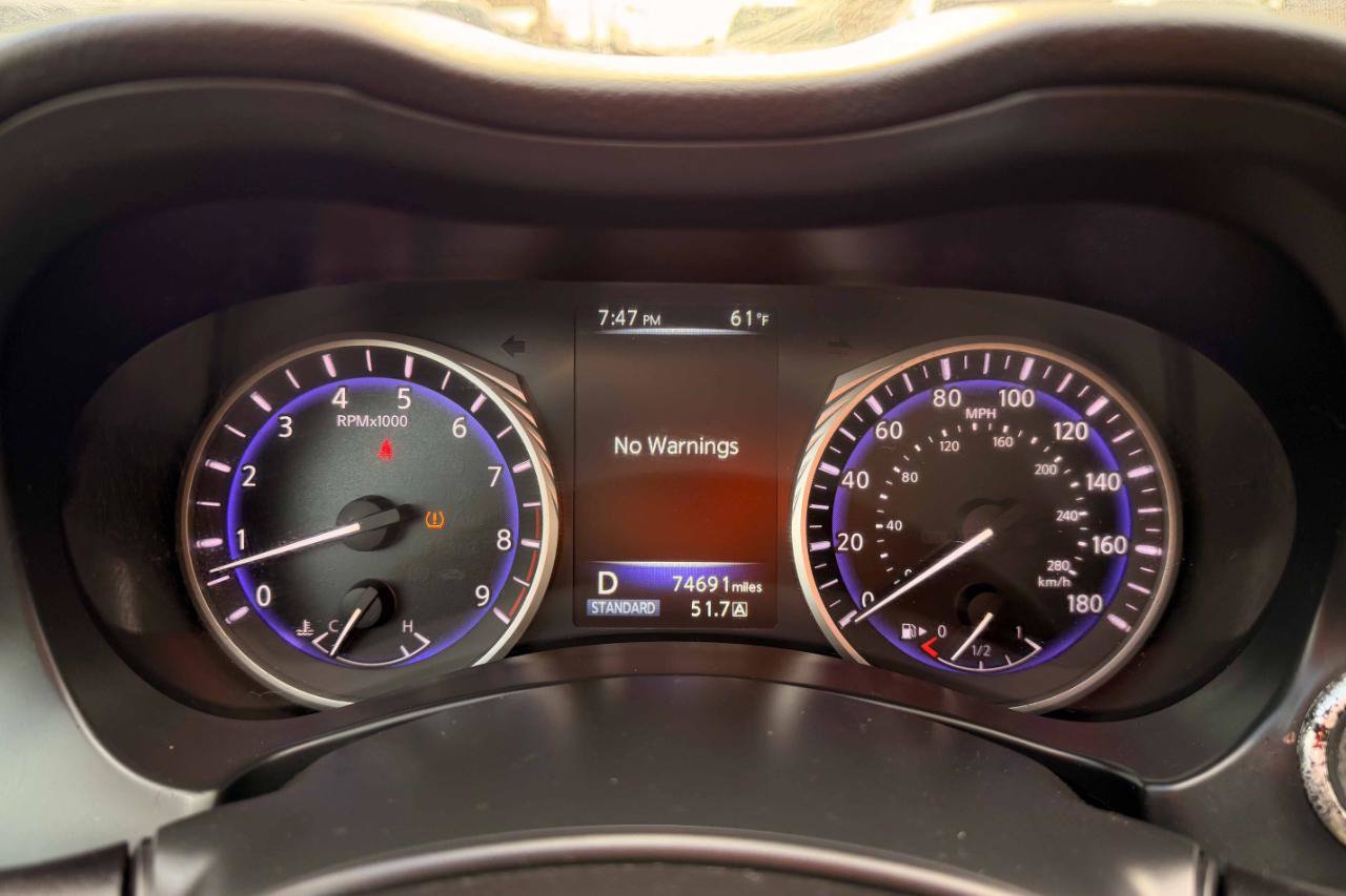 Used 2015 INFINITI Q50 AWD w/ Moonroof Package image 21