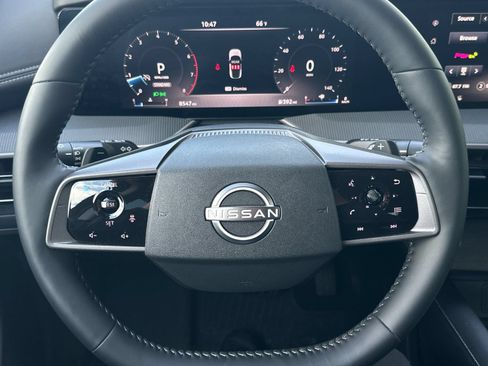 Used 2025 Nissan Murano SV AWD/4WD image 21