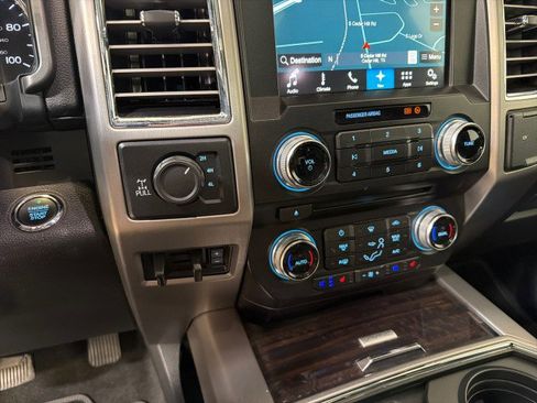 Used 2017 Ford F250 Platinum w/ Platinum Ultimate Package image 20