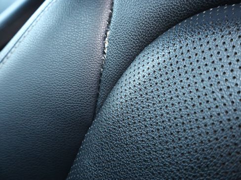 Used 2022 Ford Escape SEL w/ Technology Package FWD image 12