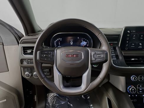 Used 2023 GMC Yukon SLT w/ Max Trailering Package AWD/4WD image 17