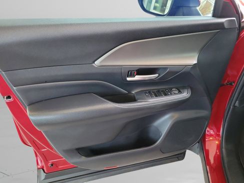 Certified 2024 Toyota Grand Highlander XLE image 27