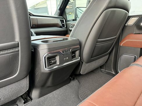 Certified 2025 GMC Sierra 3500 Denali Ultimate image 20