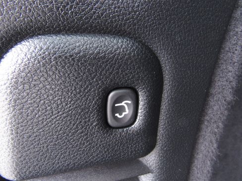 Used 2025 Dodge Durango R/T w/ Blacktop Package image 13