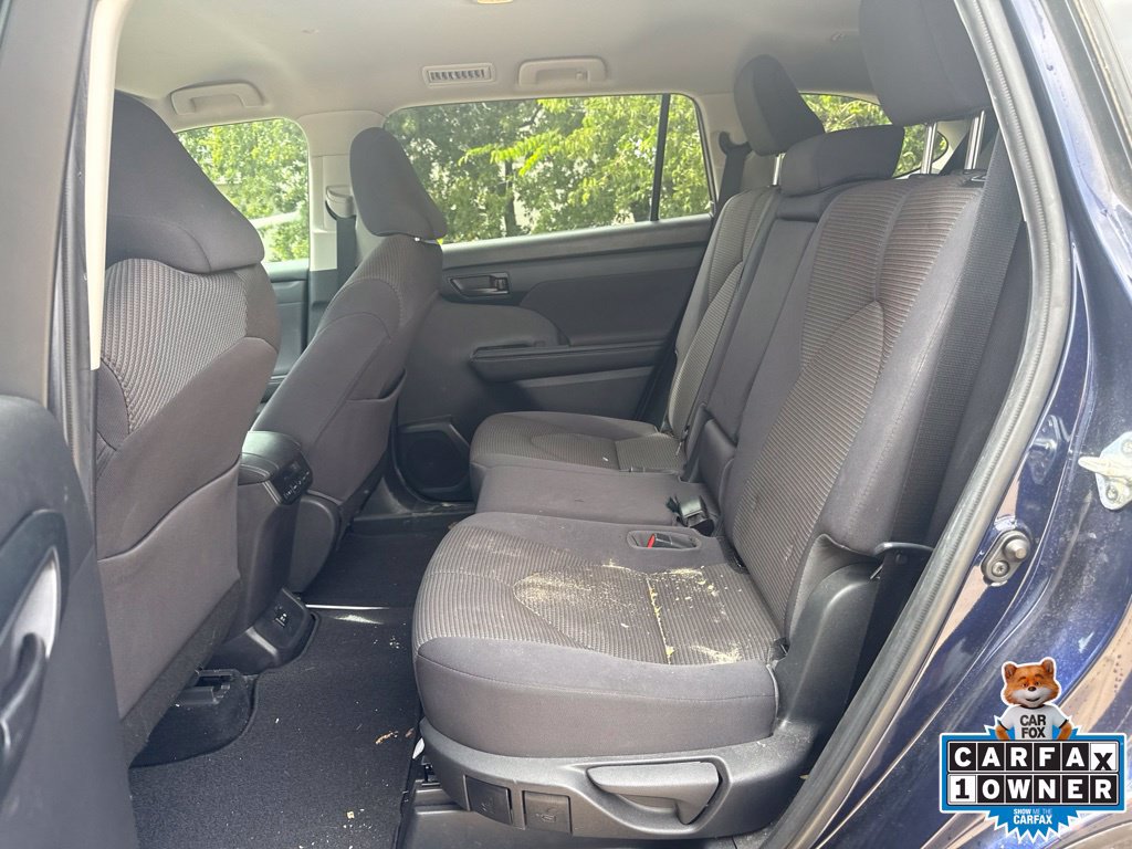 Used 2021 Toyota Highlander LE FWD image 26