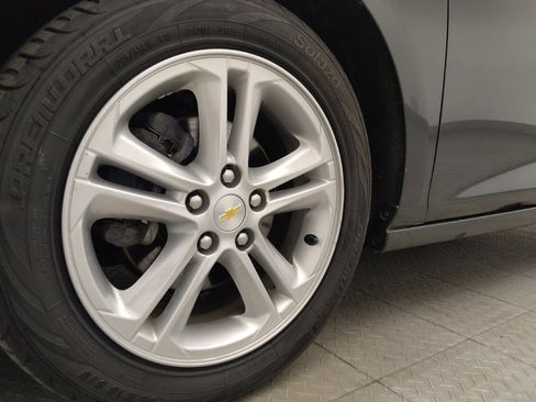Used 2017 Chevrolet Cruze LT w/ Convenience Package FWD image 31