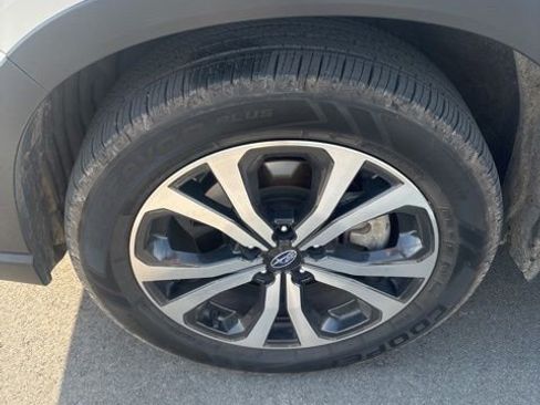 Used 2023 Subaru Forester Limited w/ Popular Package #2 image 2