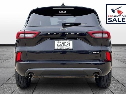 Used 2023 Ford Escape ST-Line image 4
