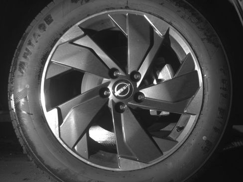 Used 2025 Nissan Rogue SV image 13