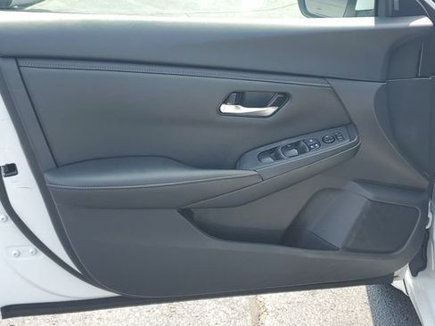 Used 2024 Nissan Sentra SV w/ All-Weather Package FWD image 5