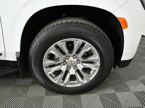 Used 2024 GMC Yukon Denali image 17