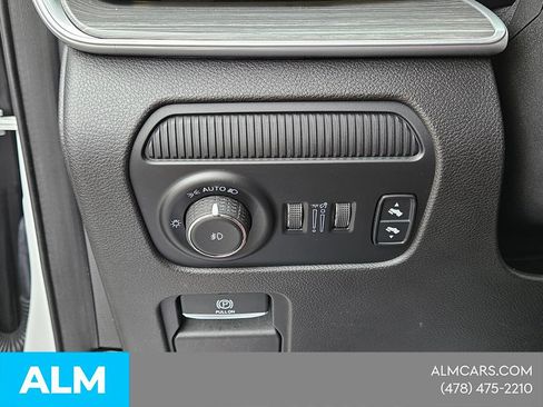 Used 2023 Jeep Wagoneer Series II AWD/4WD image 30