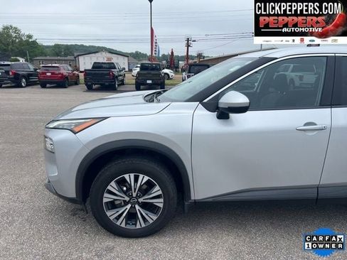 Used 2023 Nissan Rogue SV AWD/4WD image 2