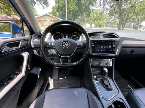 Used 2018 Volkswagen Tiguan SE FWD image 8