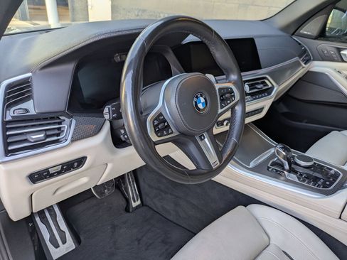 Used 2020 BMW X5 M50i w/ Executive Package image 11