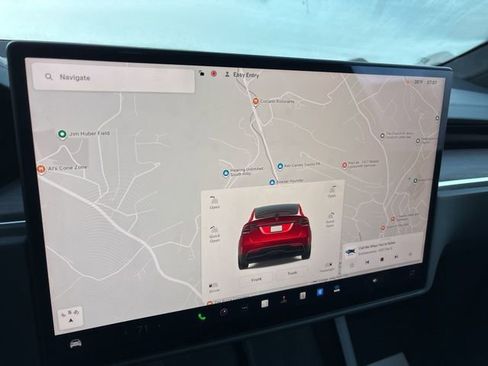 Used 2023 Tesla Model X image 18