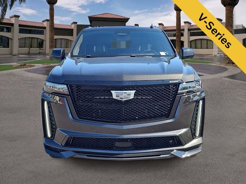 Used 2024 Cadillac Escalade V w/ LPO, ONYX Package AWD/4WD image 3