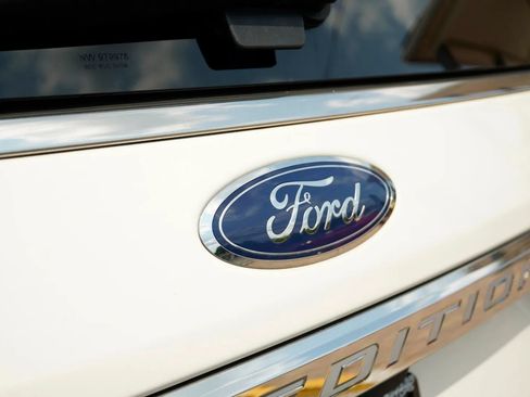 Used 2021 Ford Expedition Max Limited AWD/4WD image 13