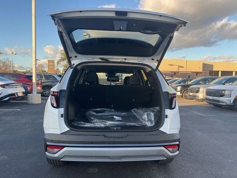 New 2026 Hyundai Tucson Limited image 28