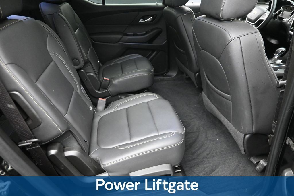 Used 2023 Chevrolet Traverse LT w/ LT Premium Package AWD/4WD image 11