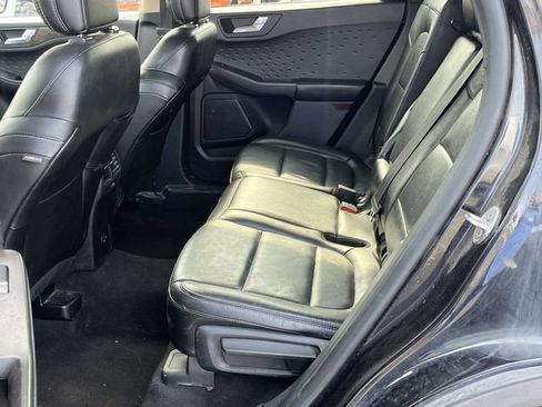 Used 2020 Ford Escape Titanium AWD/4WD image 15