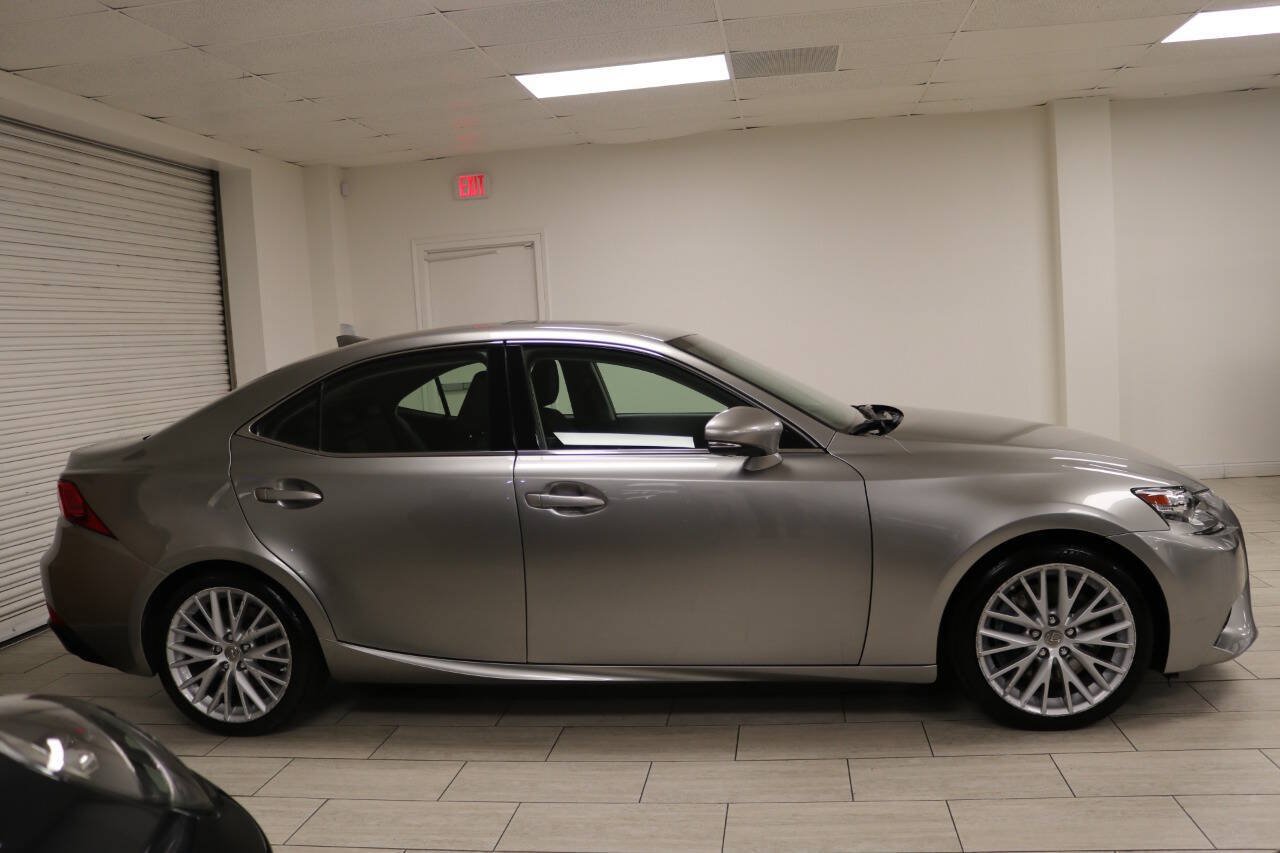 Used 2016 Lexus IS 200t w/ Navigation System Package RWD image 10