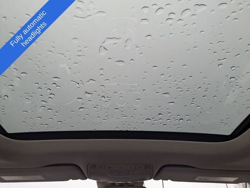 Used 2016 Mercedes-Benz C 300 4MATIC Sedan image 27