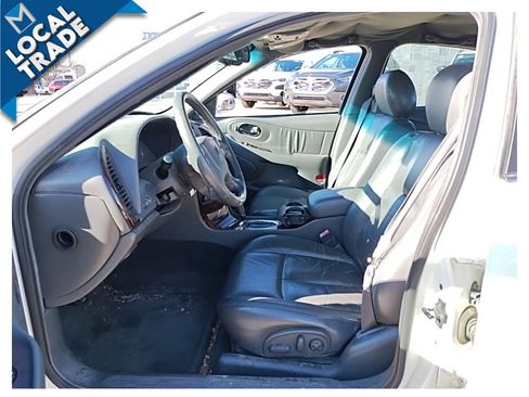 Used 2001 Oldsmobile Aurora 3.5 w/ Convenience Pkg image 12