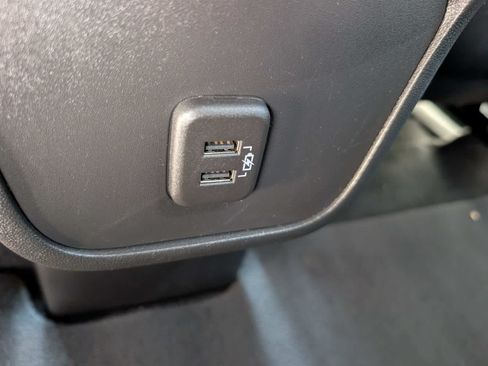 Used 2022 Chevrolet Equinox LS AWD/4WD image 15