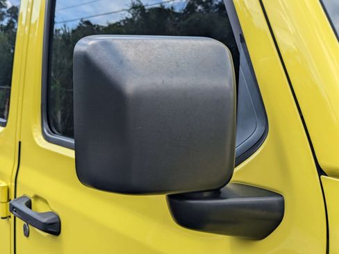 Used 2023 Jeep Wrangler Unlimited Sahara AWD/4WD image 10