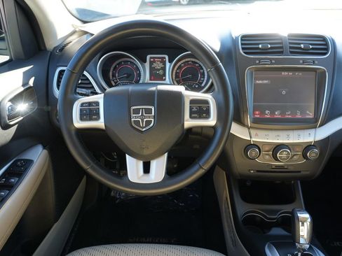 Used 2017 Dodge Journey SE w/ Safe & Sound Group image 20