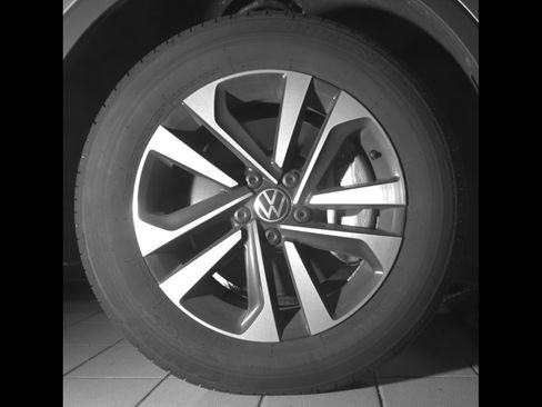 Used 2024 Volkswagen Tiguan S FWD image 26