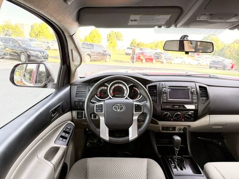 Used 2013 Toyota Tacoma 2WD Double Cab w/ Convenience Pkg image 26