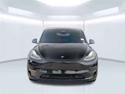 Used 2022 Tesla Model Y Long Range AWD/4WD image 10