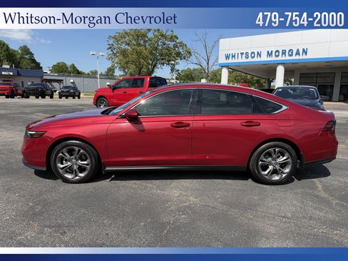 Used 2024 Honda Accord EX image 2