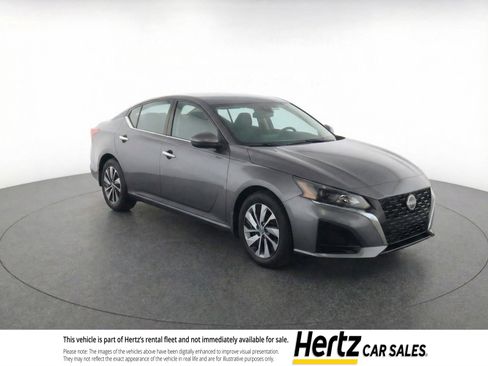 Used 2024 Nissan Altima 2.5 S image 1