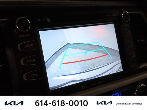 Used 2018 Toyota Highlander XLE image 30